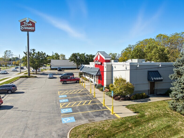 More Photos Of 1304 E Main St, Ashland Restaurant For Sale