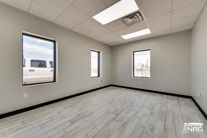 More Photos Of 2810 County Rd 130 rd, Midland Warehouse For Sale