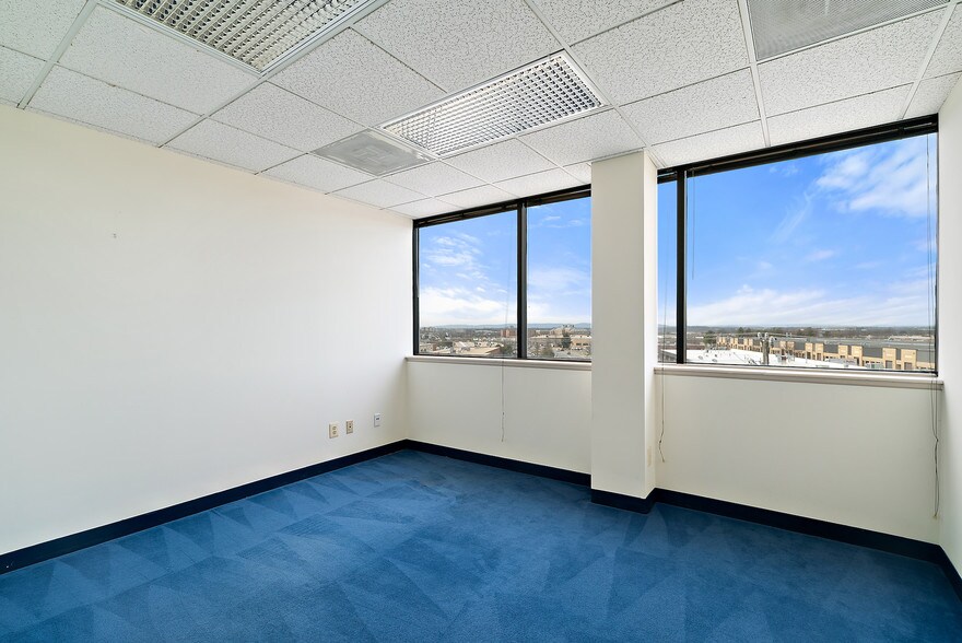 More Photos Of 4221 Walney Rd, Chantilly Office For Lease