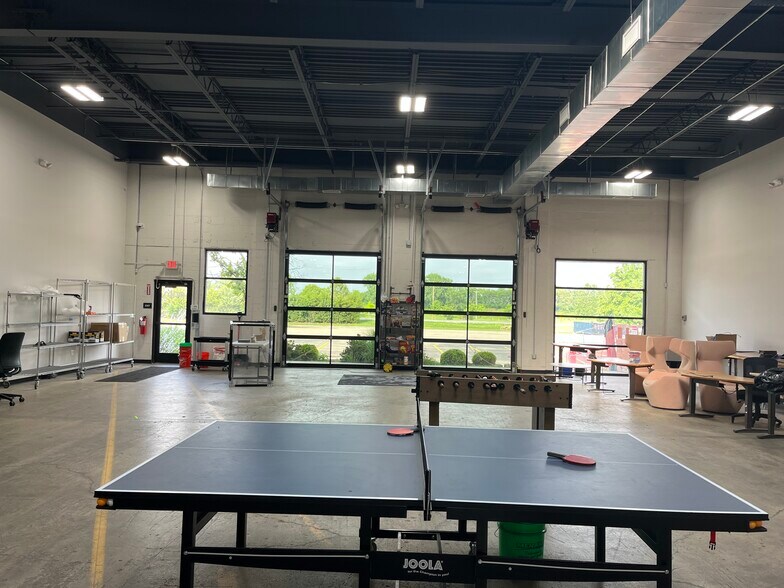More Photos Of 371-528 Maier Pl, Columbus Office For Lease
