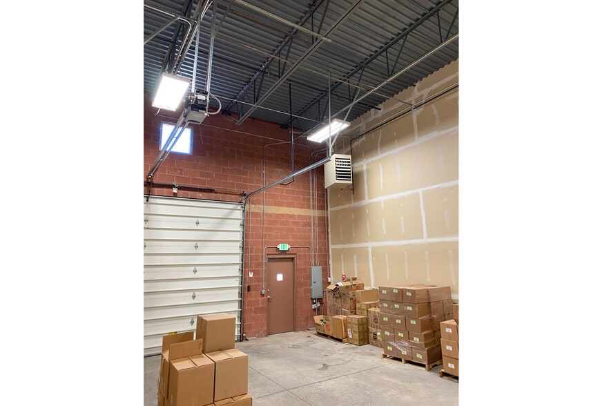 More Photos Of 9066-9082 S 300 W, Sandy Light Manufacturing For Lease