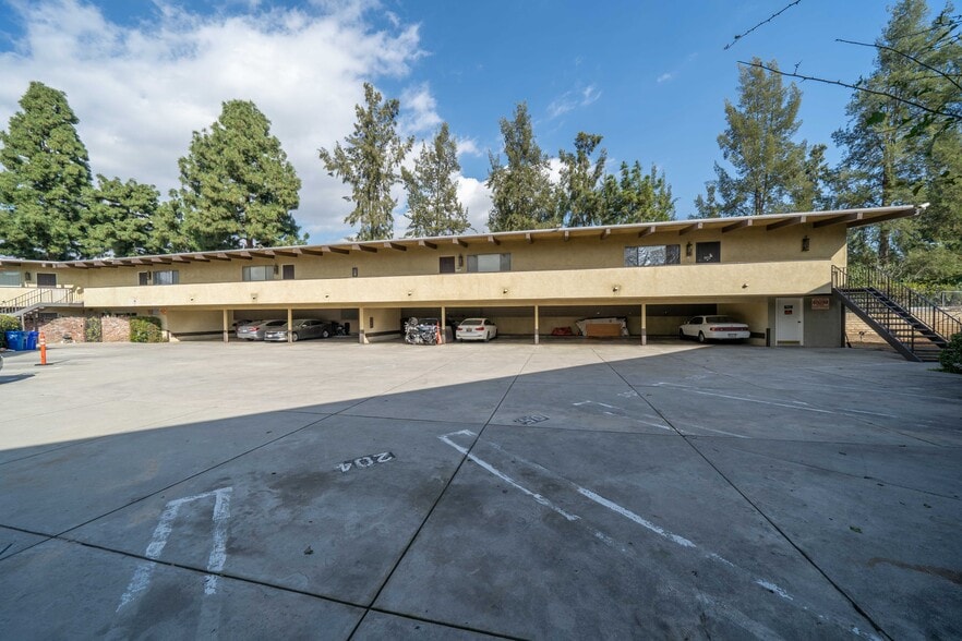 More Photos Of 5934 Buffalo Ave, Van Nuys Apartments For Sale