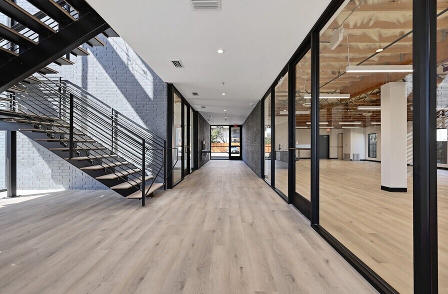 More Photos Of 4630 Westgate Blvd, Austin Medical For Lease