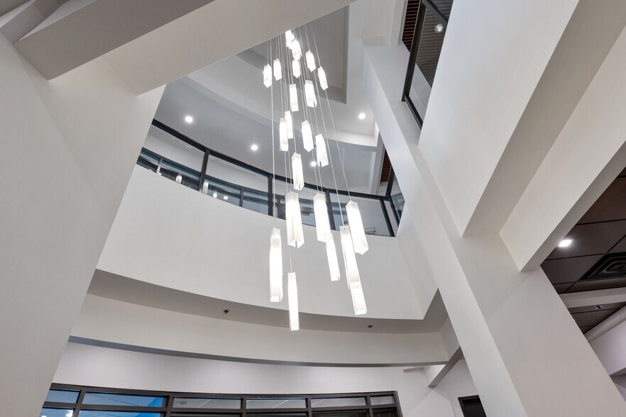 More Photos Of 6440 S Wasatch Blvd, Salt Lake City Office For Lease