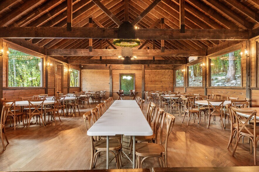 More Photos Of 4201 Pleasant Valley Rd, Union Grove Restaurant For Sale