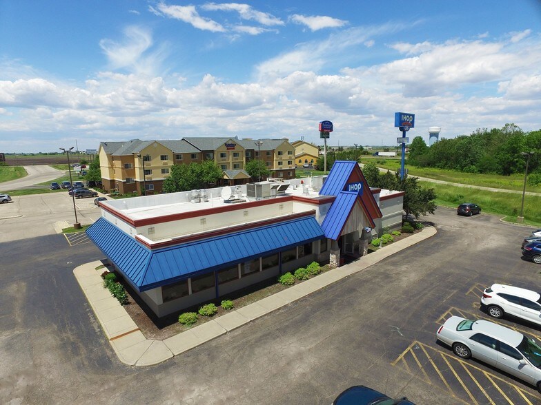 More Photos Of 4383 Venture Dr, Peru Restaurant For Sale