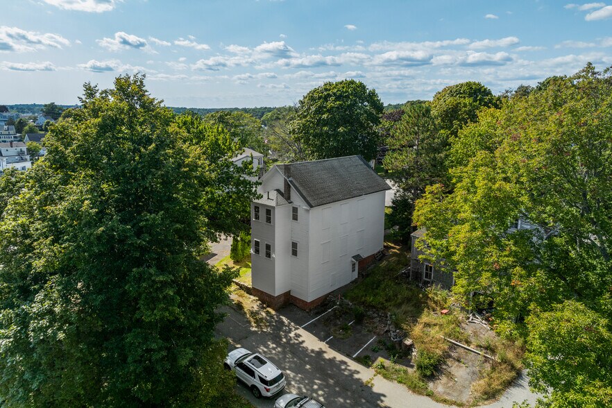 More Photos Of 25 Oak St, Boothbay Harbor Specialty For Sale
