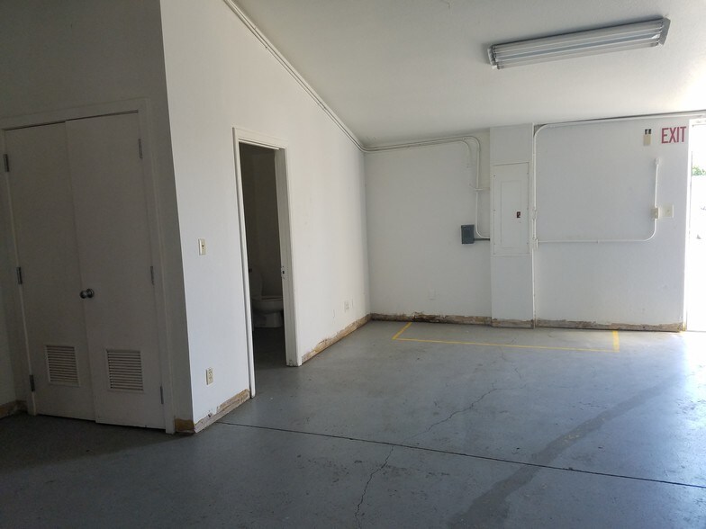 More Photos Of 12805 W Beardsley Rd, Sun City West General Retail For Lease