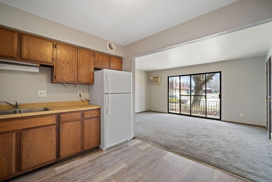 More Photos Of 9015 N 96th St, Milwaukee Apartments For Sale