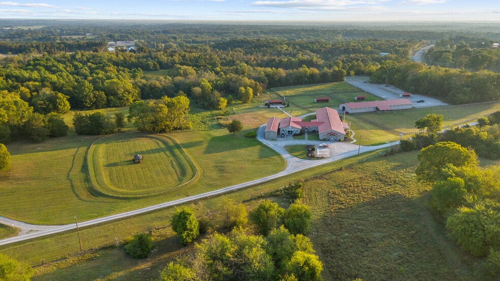 More Photos Of 1190 W Ellington Pky, Lewisburg Lodge Meeting Hall For Sale