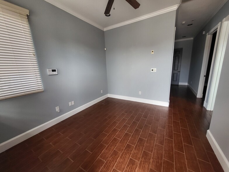 More Photos Of 1844 Snake River Rd, Katy Office Residential For Lease