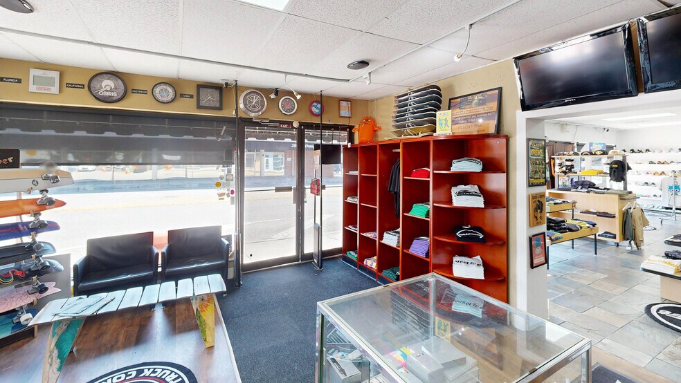 More Photos Of 2020 N Orange Ave, Orlando Storefront Retail Office For Sale