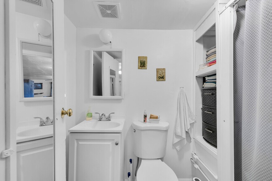 More Photos Of 1259 Wolcott Rd, Wolcott Apartments For Sale