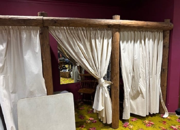 More Photos Of 2424 Williams Ave, Woodward General Retail For Sale