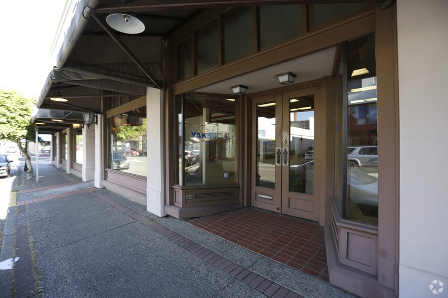 More Photos Of 196 Anderson Ave, Coos Bay Office For Lease