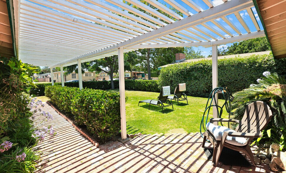 More Photos Of 1139 W Sycamore Ave, Orange Multifamily For Sale