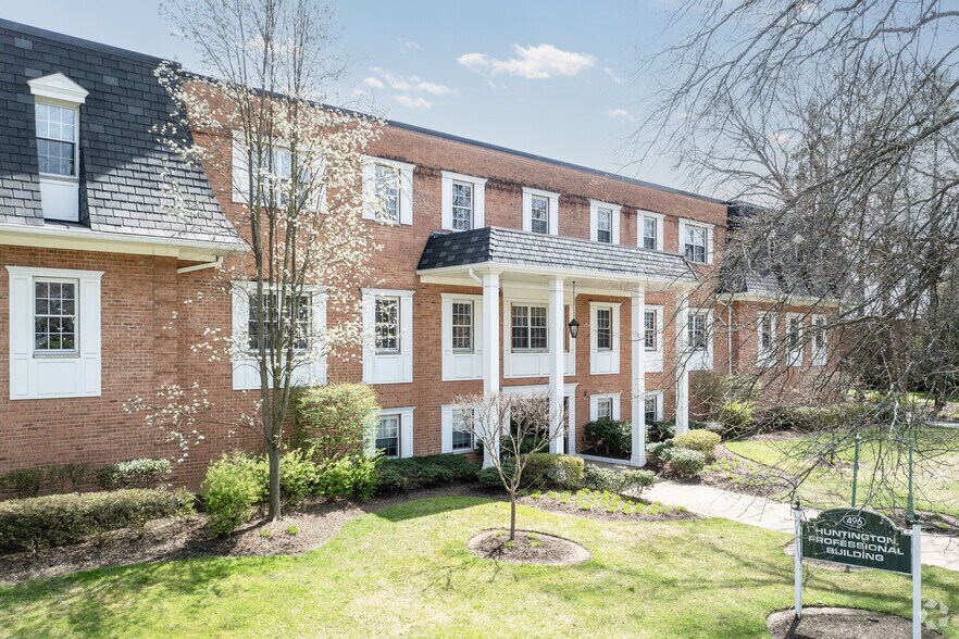 Primary Photo Of 496 Kinderkamack Rd, Oradell Medical For Sale