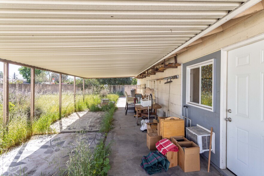 More Photos Of 9826 Columbus Ave, North Hills Apartments For Sale