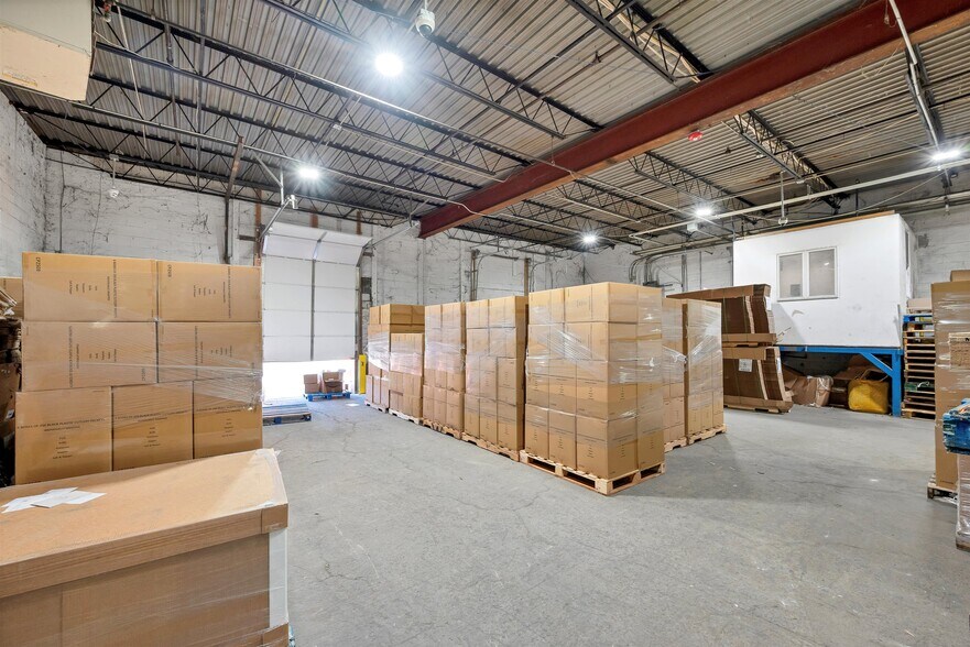 More Photos Of 110 Industrial Rd, New Windsor Township Warehouse For Lease