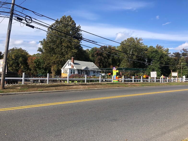 Primary Photo Of 1202 Laurel Rd, Lindenwold Storefront Retail Residential For Sale