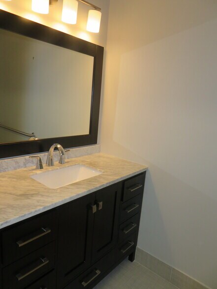 More Photos Of 12051-12083 Tech Rd, Silver Spring Light Manufacturing For Lease