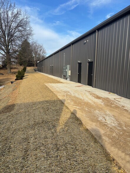 More Photos Of 3630 Ohara Rd, Erlanger Flex For Sale