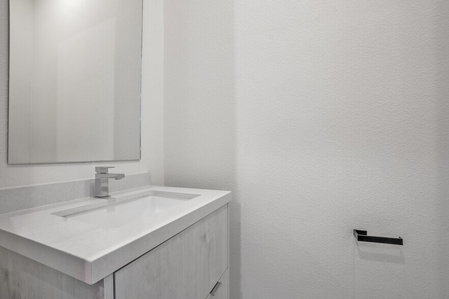 More Photos Of 4322 Roseland Ave, Dallas Apartments For Sale