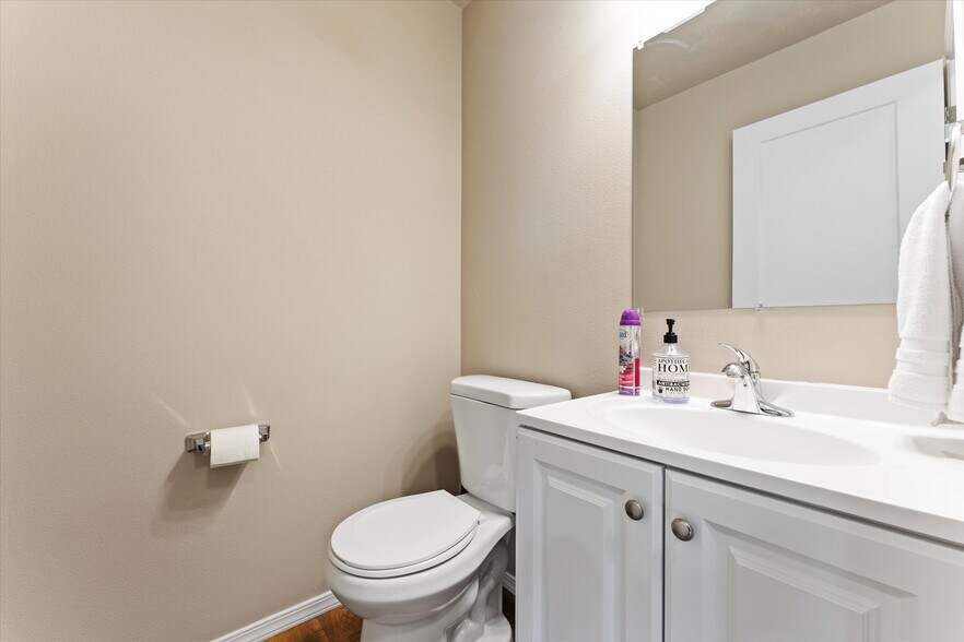 More Photos Of 2729 W Marina Dr, Moses Lake Apartments For Sale