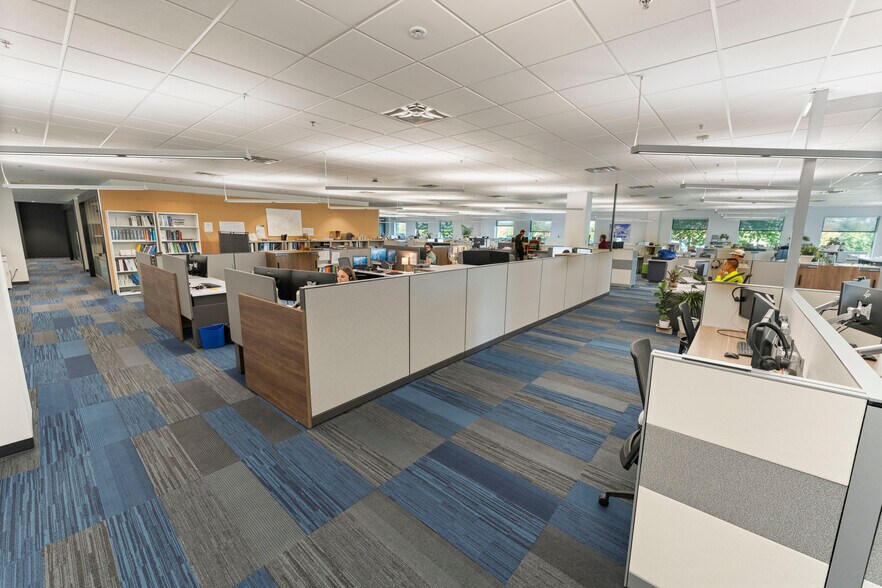 More Photos Of 2839 Northgate Dr, Iowa City Office For Lease