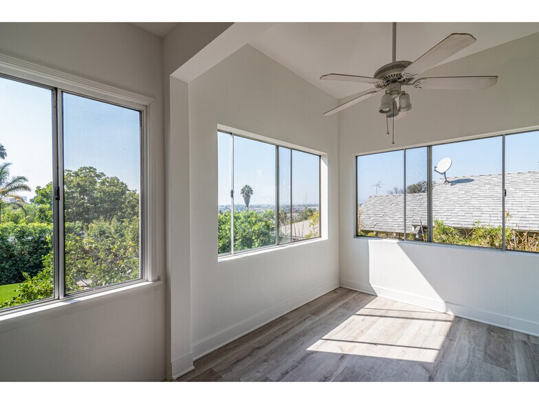 More Photos Of , Los Angeles Multifamily For Sale