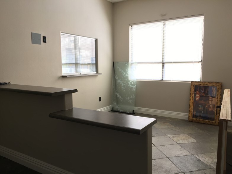 More Photos Of 2575 Montessouri St, Las Vegas Loft Creative Space For Lease