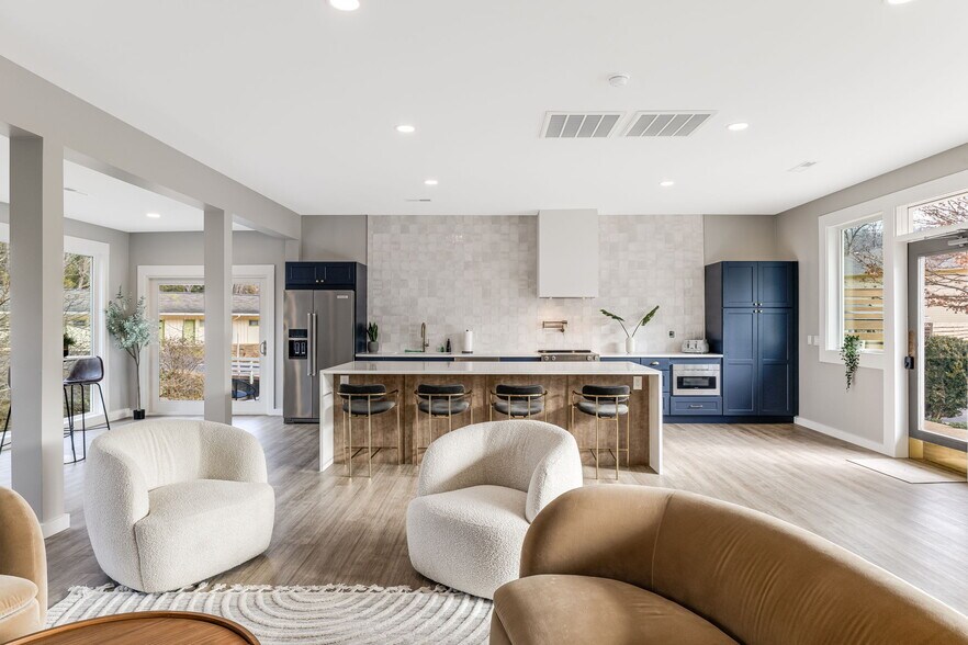 More Photos Of 4102 Soco Rd, Maggie Valley Hotel For Sale