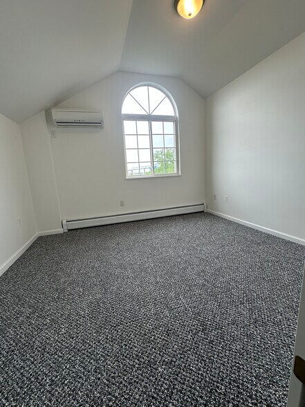 More Photos Of 5279 Arthur Kill Rd, Staten Island Apartments For Sale