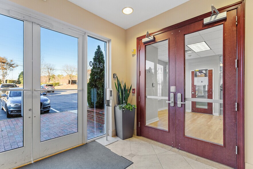 More Photos Of 8470 Falls Of Neuse Rd, Raleigh Medical For Lease