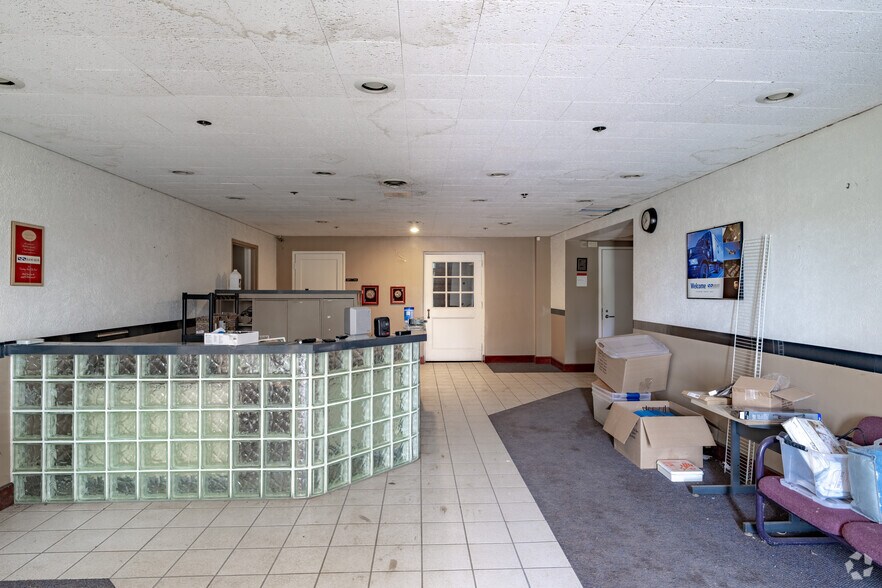 More Photos Of 203 Eggert Rd, Buffalo Warehouse For Sale