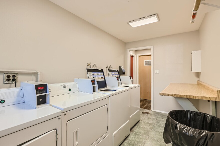 More Photos Of 1363 Pierce St, Lakewood Apartments For Sale