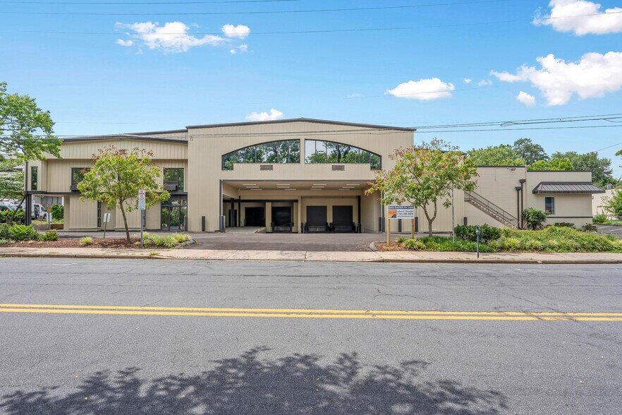 Primary Photo Of 2355 Lewis Ave, Rockville Light Distribution For Lease
