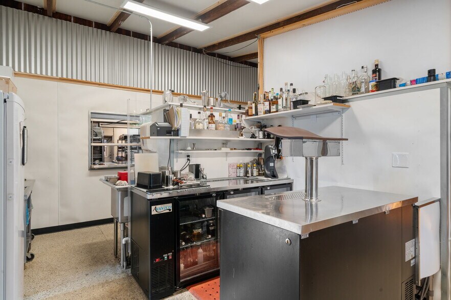 More Photos Of 101 Provence View Ln, Sequim Restaurant For Sale