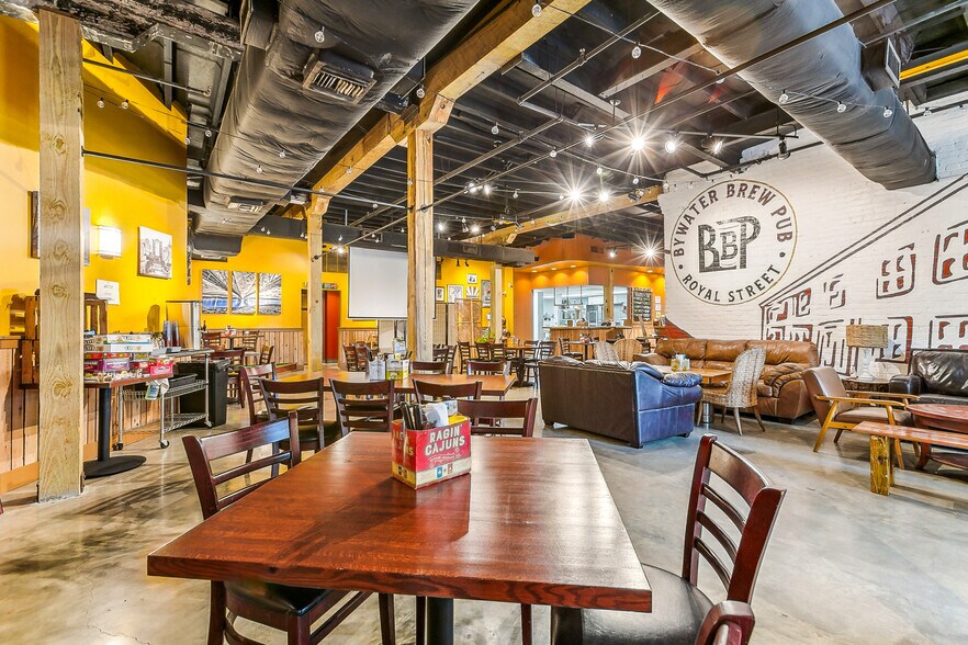 More Photos Of 3000 Royal St, New Orleans Storefront Retail Office For Lease