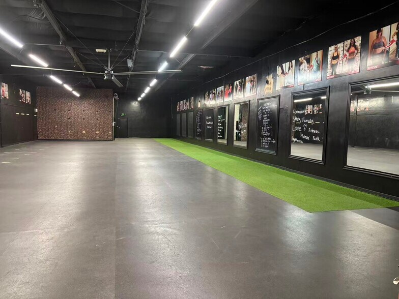 More Photos Of 7075 Commerce Cir, Pleasanton Warehouse For Lease