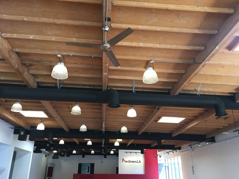 More Photos Of 1920 Newport Blvd, Costa Mesa Storefront Retail Office For Lease