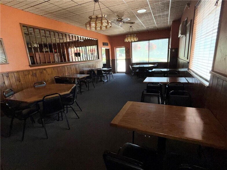 More Photos Of 24 Oneida St, Oneonta Restaurant For Sale