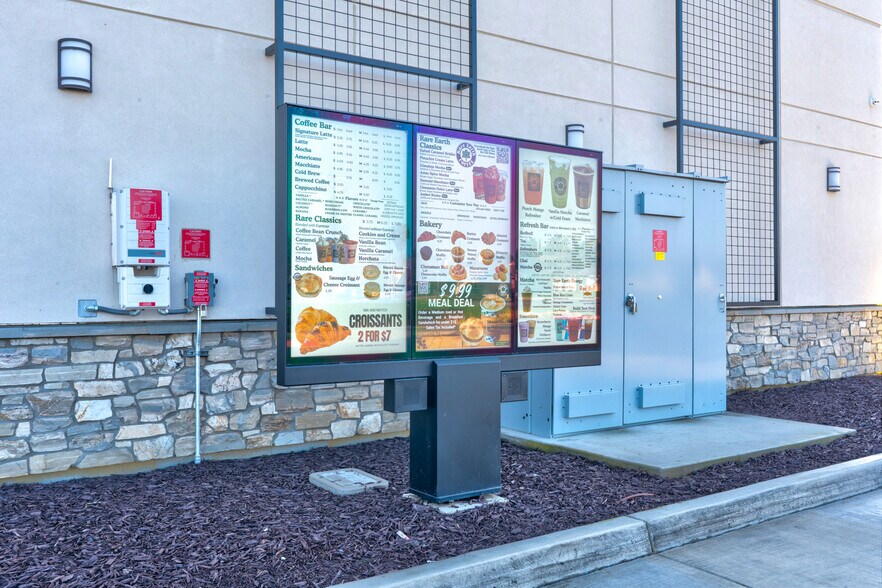 More Photos Of 2510 E Pacheco Blvd, Los Banos Service Station For Sale