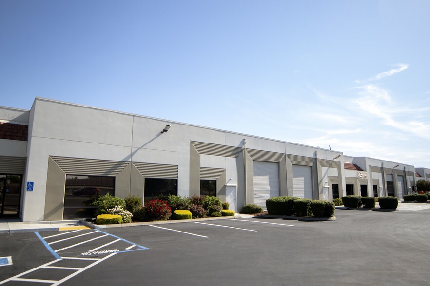 More Photos Of 3920 W Capitol Ave, West Sacramento Warehouse For Sale