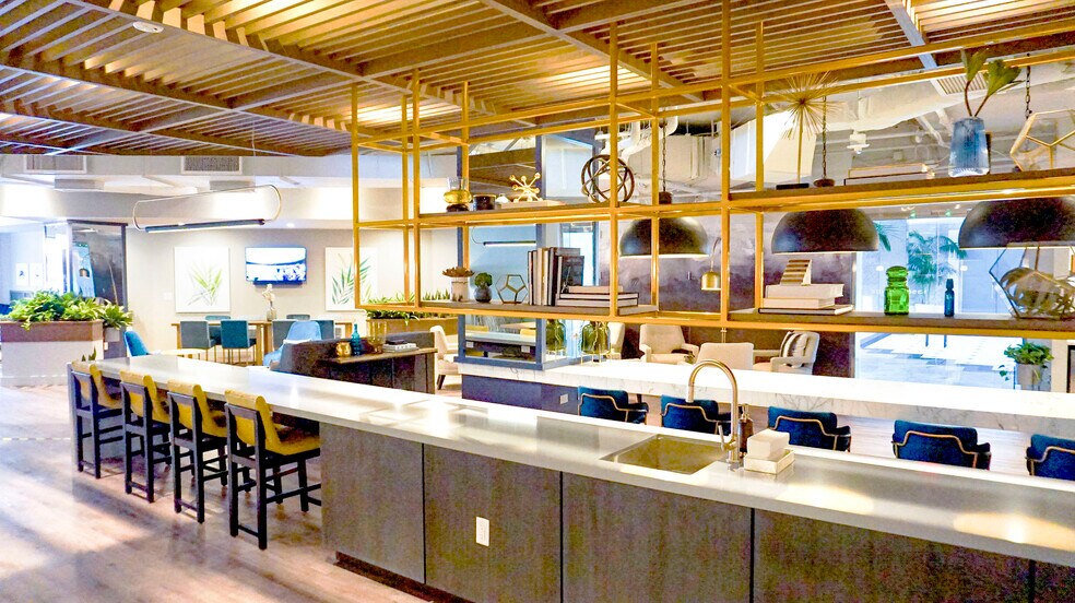 More Photos Of 1350 Eye St NW, Washington Office For Lease