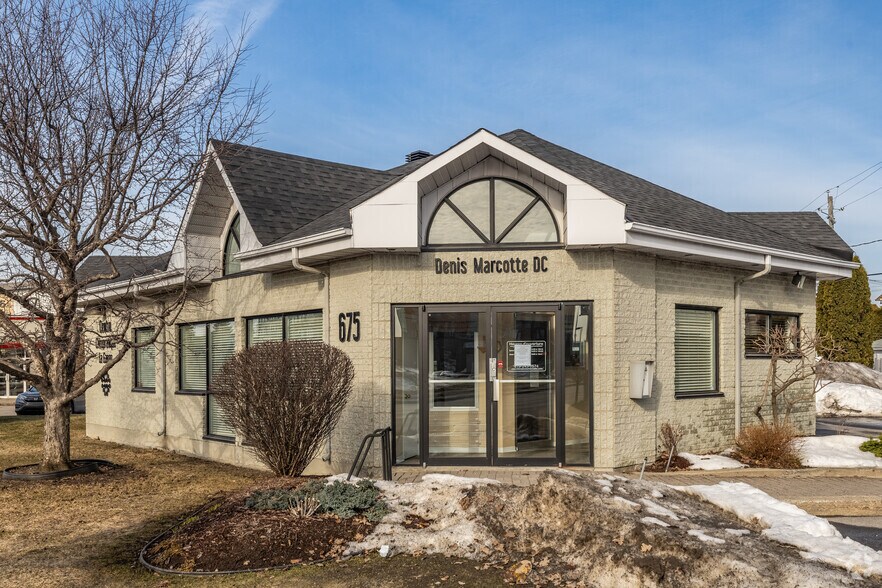 Primary Photo Of 675 Boul de la Gappe, Gatineau Office For Sale