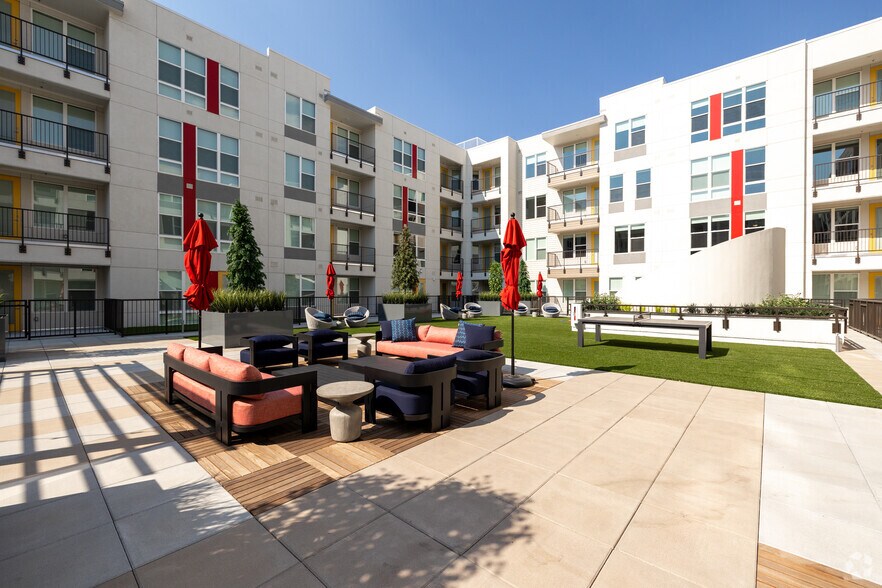 More Photos Of 655 S Sierra Madre St, Colorado Springs Apartments For Lease