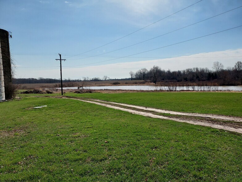 More Photos Of 7315 Onsted Hwy, Onsted Flex For Sale