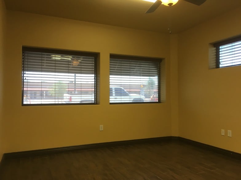 More Photos Of 920 E Main St, Mesa Office For Lease
