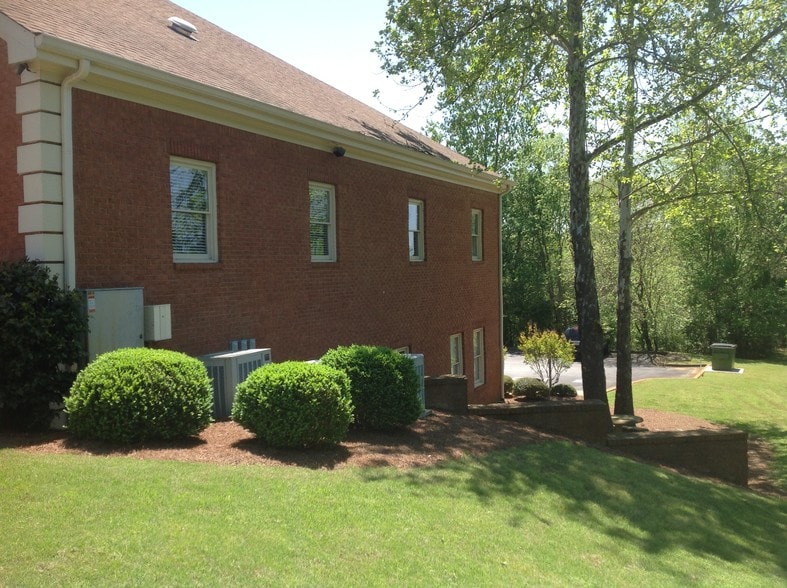 More Photos Of 997 Commerce Dr SW, Conyers Medical For Lease
